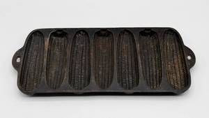 lot 1575 image: Cast Iron Cornbread Pan