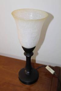 lot 1530 image: Torchiere Table Lamp (matches lot 1531)