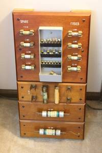 lot 1528 image: Antique Spare Fuse Panel Stepper Telephone Switch