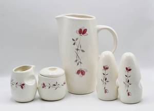 lot 1607 image: 5 Piece Set Mid Century Franciscan Earthenware - Pattern Duet
