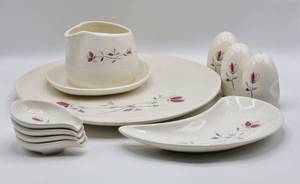 lot 1608 image: 10 Piece Set Mid Century Franciscan Earthenware - Pattern Duet