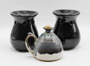 lot 1625 image: Pottery Vessel - Signed.  2 Ceramic oilwax Warmers