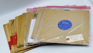 lot 1640 image: Lot of 15 - 78 rpm Phonograph 10 inch Shellac Records