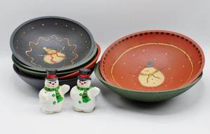 lot 1730 image: Snowman Wood Bowls Set and Vintage Snowman Salt & Pepper Set
