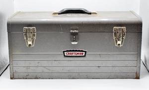 lot 1778 image: Craftsman Tool Chest