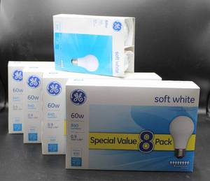 lot 1774 image: 4 Boxes of 8, 60watt Soft-White Bulbs