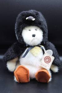 lot 1744 image: Plush Genuine Boyds Bear in Penguin Suit
