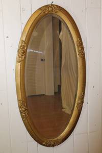 lot 1553 image: Antique Ornate Decorative Mirror
