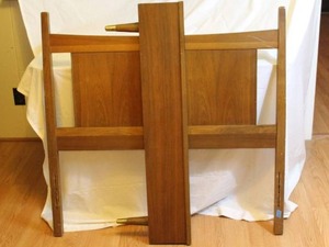 lot 1660 image: Midcentury Modern Twin HeadboardFootboard and Frame (matches lot 1659)