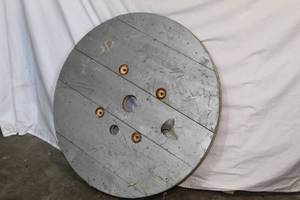 lot 1674 image: Spool Top