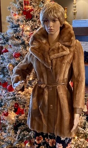lot 1785 image: Vintage 70s Diamonte Exclusively Styled by Dubrowksy & Jospeh  Tissavel Faux Fur Coat