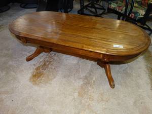 lot 7190 image: Coffee table.
