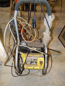 lot 7193 image: Ryobi 1700PSI electric pressure washer.