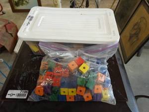 lot 7198 image: Lot of kids blocks.
