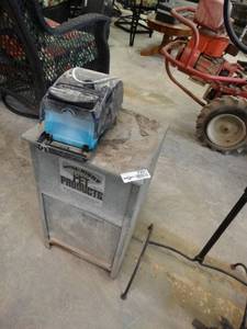 lot 7201 image: Soap dispenser and metal box.