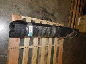 lot 2195 image: Bed Mat Unsure Size Has Shipping Damage