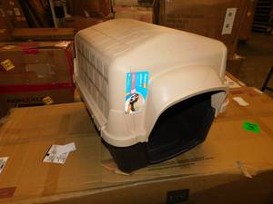 lot 2249 image: Aspenpet Petbarn 3