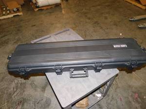 lot 2333 image: Case Club Gun Case