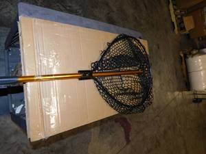 lot 2336 image: Wakeman Outdoors Fishing Net