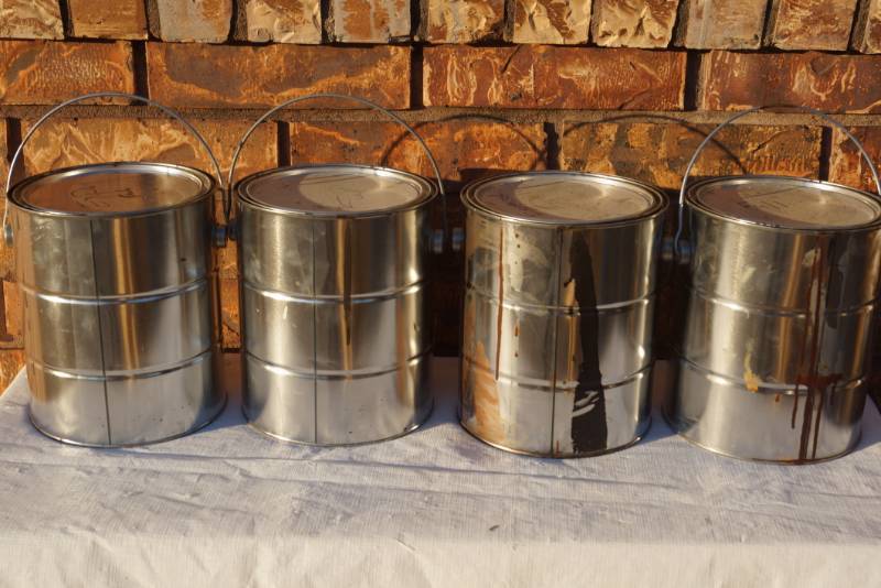 lot 94246 image: 4 Cans of Sherwin Williams -  - Some Tinted and Some New Product - MISTINT PAINT SALE