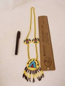 lot 4268 image: Beautiful Native American Bead Jewelry - See Pics Beautiful Work