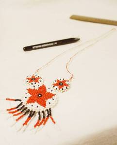 lot 4274 image: Beautiful Native American Bead Jewelry - See Pics Beautiful Work