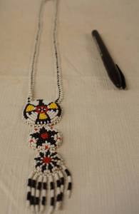 lot 4276 image: Beautiful Native American Bead Jewelry - See Pics Beautiful Work