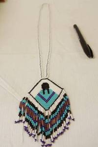 lot 4277 image: Beautiful Native American Bead Jewelry - See Pics Beautiful Work