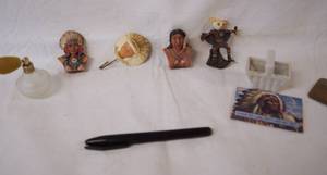 lot 4283 image: Lot of Misc. Small Items - Magnets, Perfume Bottle - Cute