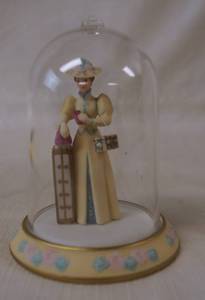 lot 4285 image: Vintage Miniature Mrs. P.F.E Albee Figurine