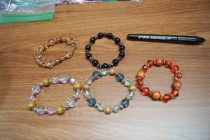 lot 4320 image: Lot of 5 Bead Bracelets - Beautiful Colors