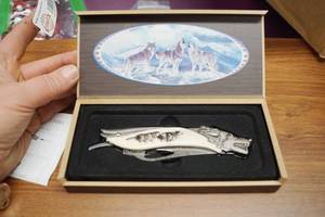lot 4326 image: Beautiful Wolf Knife w Box - Must Have for Collector