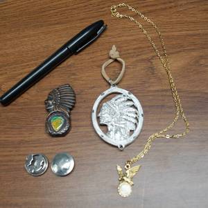 lot 4337 image: Lot of Misc. Jewelry - Cool Stuff