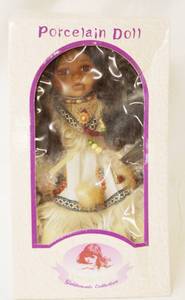 lot 4356 image: Gorgeous Porcelain Native American Doll