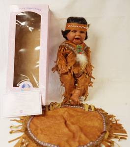 lot 4357 image: Stunning Native American Doll - So Cute
