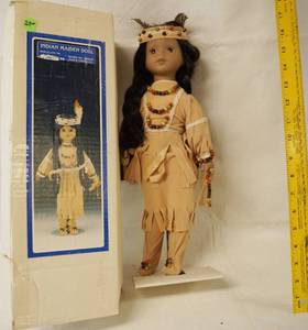 lot 4363 image: Gorgeous Porcelain Native American Doll