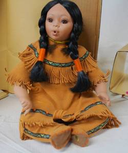lot 4370 image: Gorgeous Porcelain Native American Doll