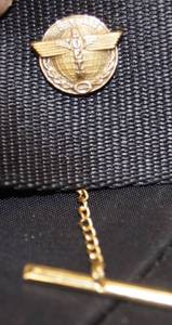 lot 4383 image: Vintage 5 Year Boeing Aircraft Pin Great Find