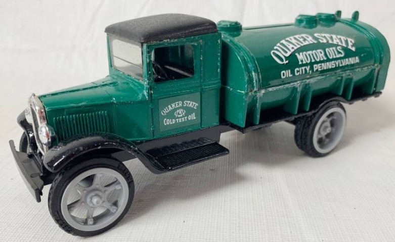 lot 8044 image: ERTL - Quaker State - Cold Test Oil - Oil City, Pennsylvania - 1931 Hawkeye Tanker Bank
