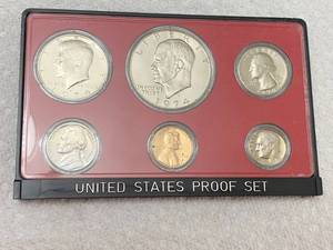 lot 2718 image: 1974 S United States Mint Set - San Francisco - In hard case