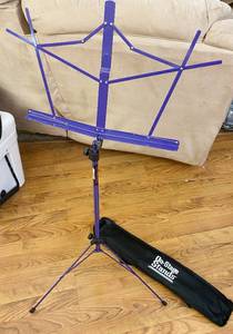 lot 2780 image: Purple Portable Music Book Stand w carry case - Nice