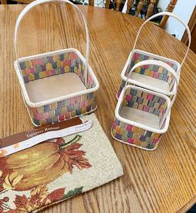 lot 2715 image: Set of 3 Very Nice Tile Spring-Themed Baskets - Nesting - Excellent Decor High quality. Anda Fall Table Runner - Never Used
