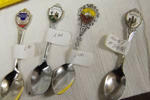 lot 4513 image: Lot of 4 State Spoons