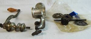 lot 4519 image: Vintage Meat Grinder - Very Cool