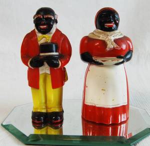 lot 4520 image: Vintage Salt and Pepper Shakers