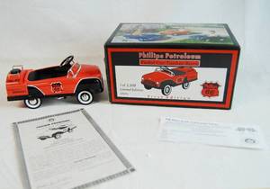 lot 5028 image: Phillips 66 Pedal Car Tanker Bank