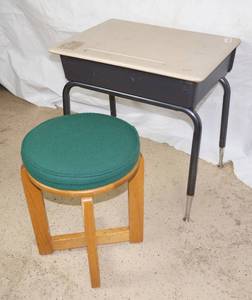 lot 2659 image: Childs desk with wooden stool - (stool will need repair).