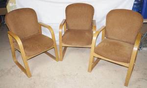 lot 2656 image: Lot of 3 Brown Wooden Chairs - (One will need repair on bottom wood - its missing a peg to hold it together).