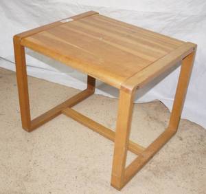 lot 2669 image: Unique Style Wooden End Table or Lobby Table - Versatile
