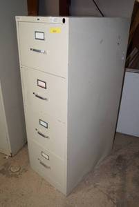lot 2666 image: Heavy 4 Drawer Filing Cabinet